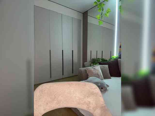 VictoriaBix webcam