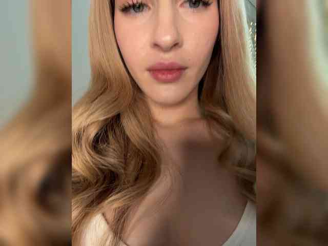 VictoriaBix webcam