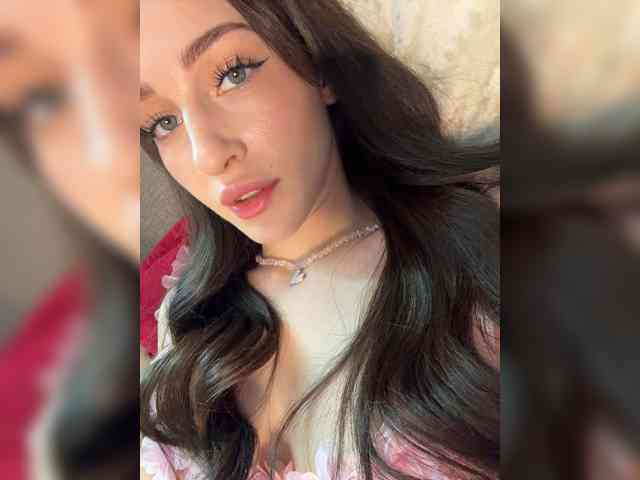 VictoriaBix webcam