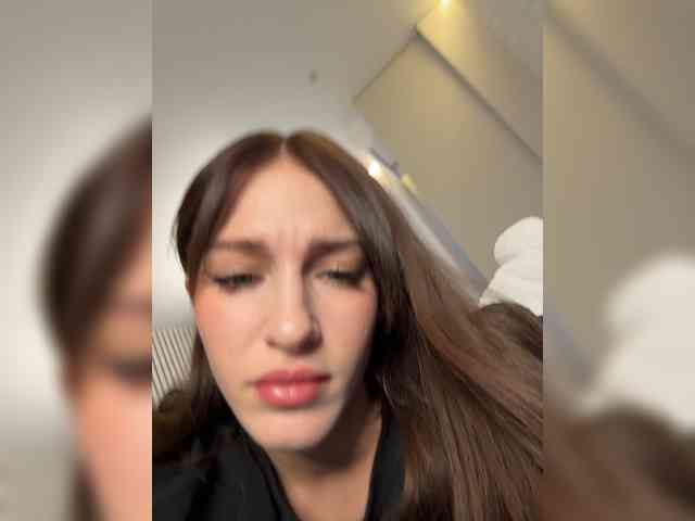 VictoriaBix webcam