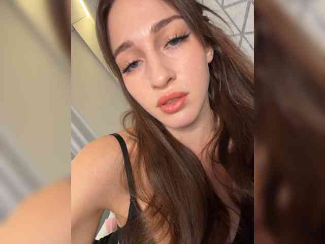 VictoriaBix webcam