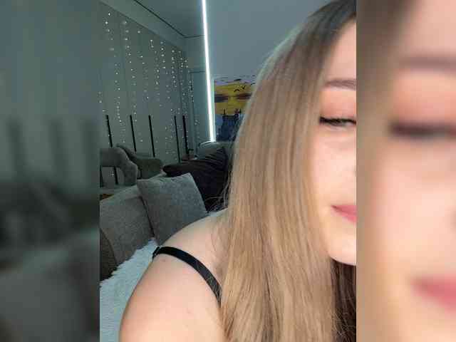VictoriaBix webcam