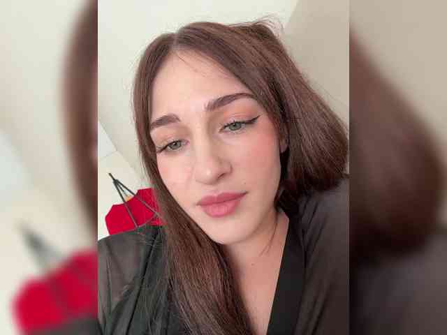 ArinaSmile's webcam live show