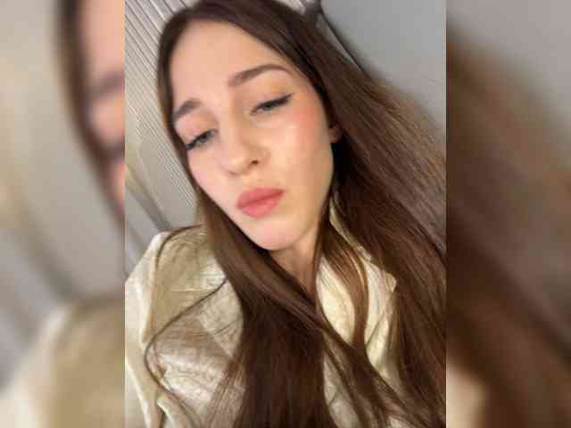 VictoriaBix webcam
