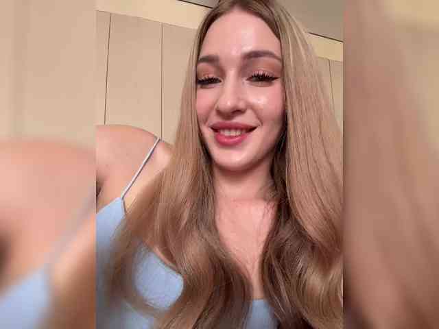 VictoriaBix webcam