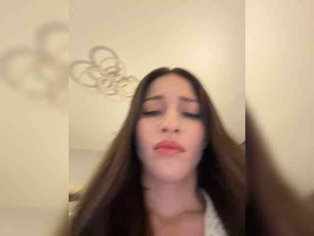 VictoriaBix webcam