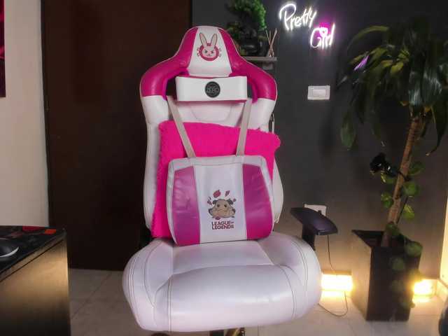StelleKnox live cam on BongaCams