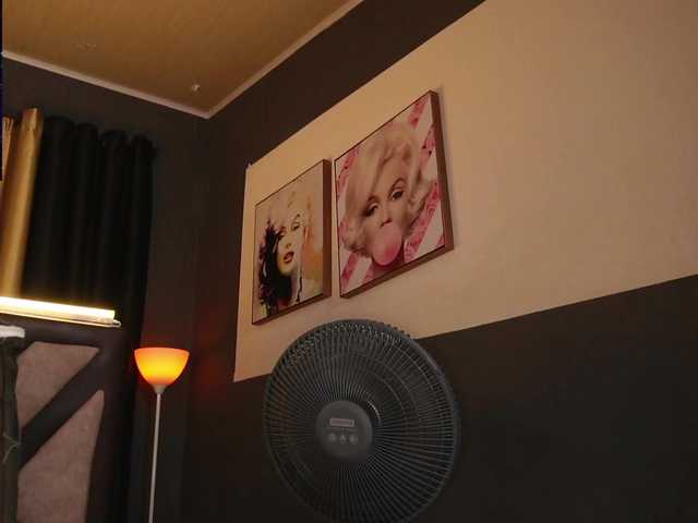 StelleKnox live cam on UnifiedCams