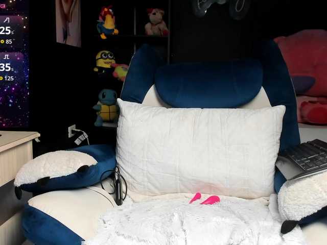 StelleKnox live cam on BongaCams