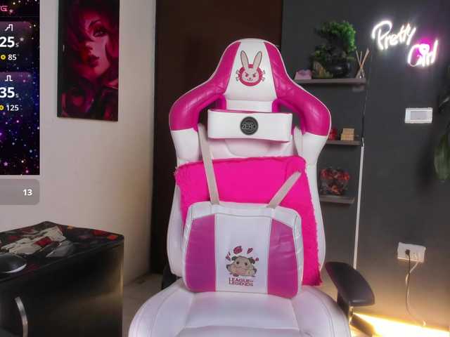 StelleKnox live cam on BongaCams