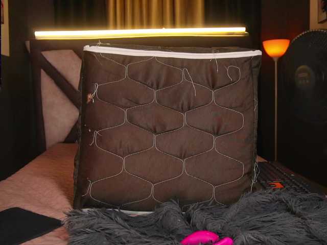 stelleknox cam belle