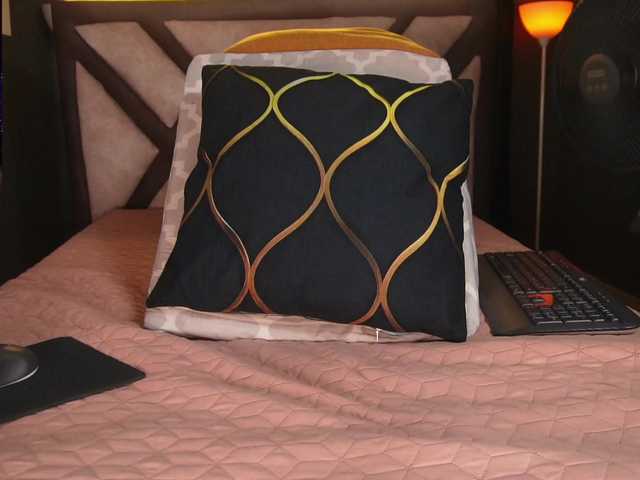 StelleKnox live webcam show