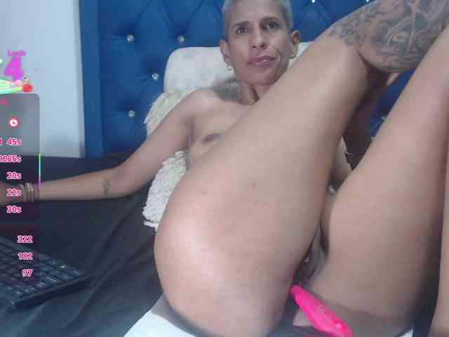 maturebriana20 webcam