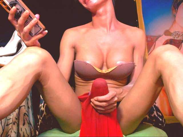 Slut_Selfsucker_ts