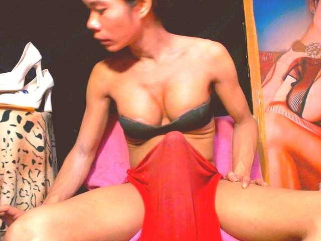 Slut_Selfsucker_ts