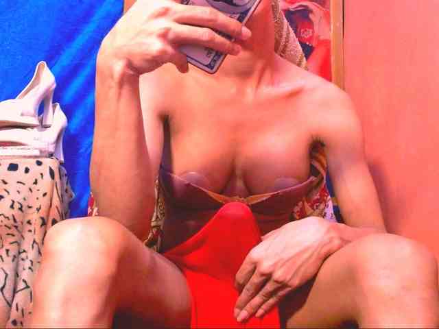 11NCHSELFSUCKTS Sex Cam Show