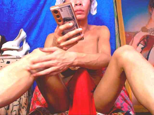 11NCHSELFSUCKTS Sex Cam Show
