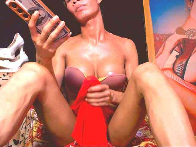 11NCHSELFSUCKTS Live Webcam on BongaCams