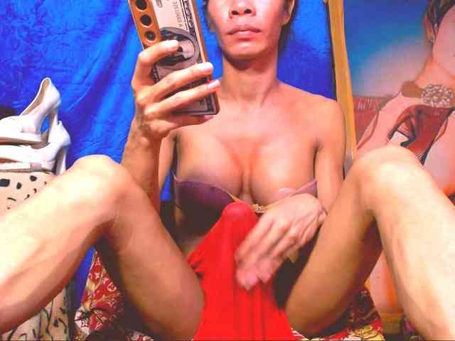 11NCHSELFSUCKTS Sex Cam Show