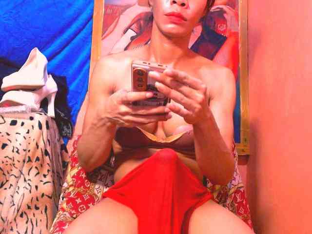 11NCHSELFSUCKTS Sex Cam Show