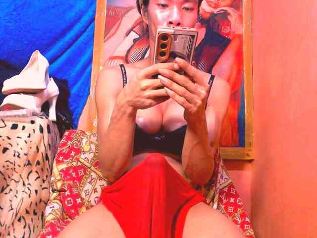 11NCHSELFSUCKTS Sex Cam Show
