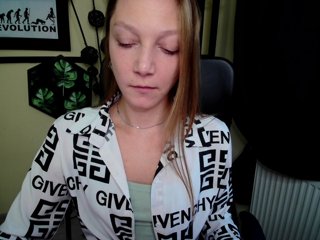 EmillyExtasy Porn Show