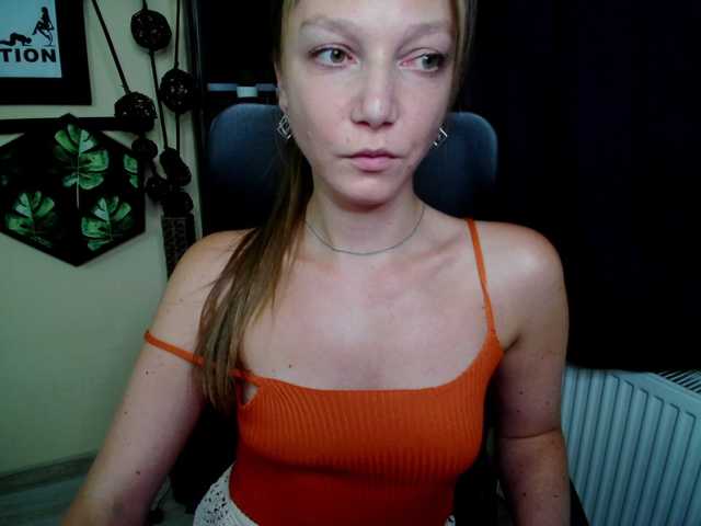 EmillyExtasy live cam on BongaCams