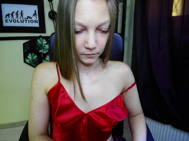 EmillyExtasy live cam on BongaCams
