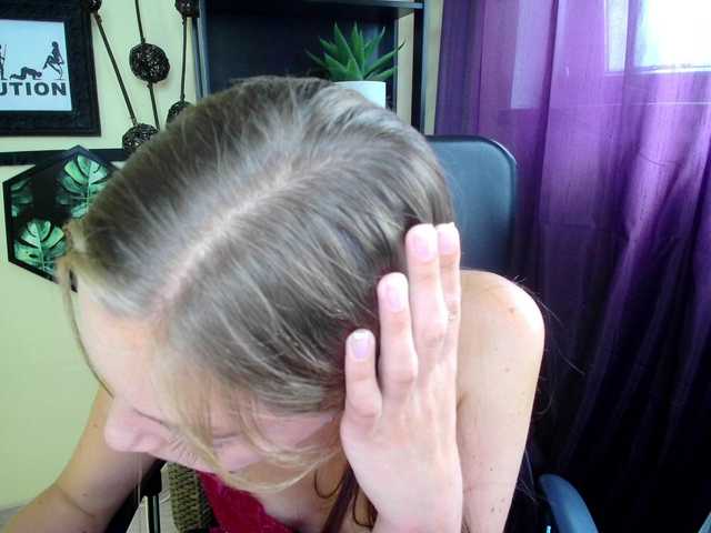EmillyExtasy live cam on BongaCams