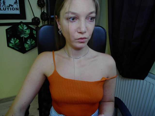 EmillyExtasy live cam on BongaCams