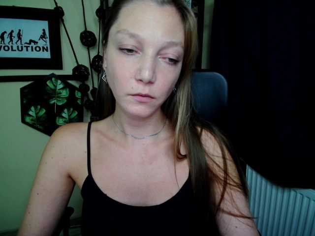 EmillyExtasy live cam on BongaCams