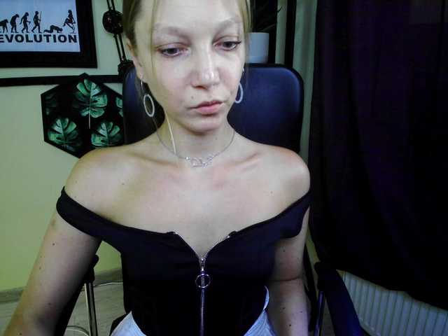 EmillyExtasy live cam on UnifiedCams