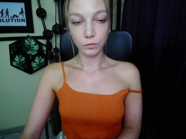 EmillyExtasy live cam on BongaCams