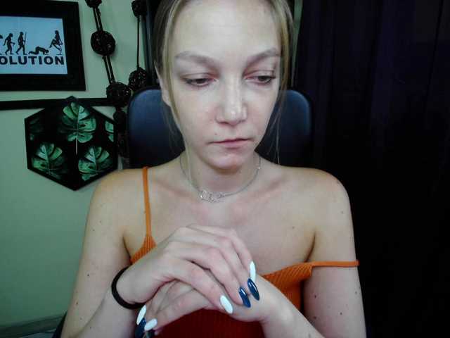 EmillyExtasy live cam on BongaCams