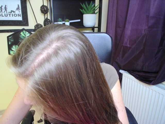 EmillyExtasy live cam