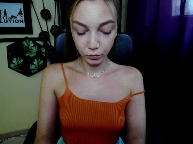 EmillyExtasy live cam on BongaCams