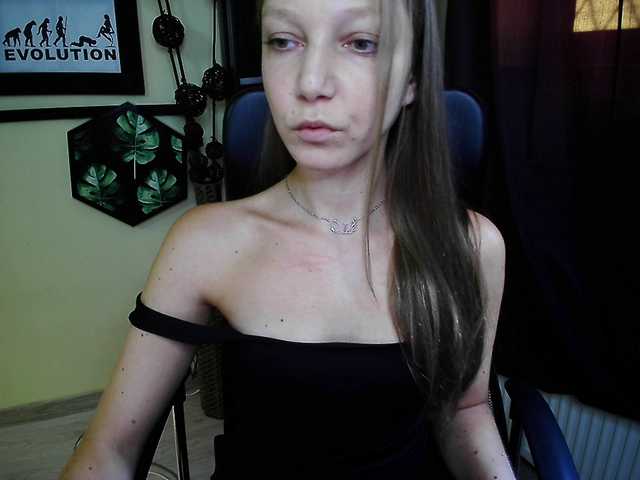EmillyExtasy live cam on UnifiedCams
