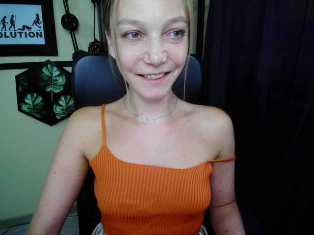 EmillyExtasy Live Cam pe BongaCams