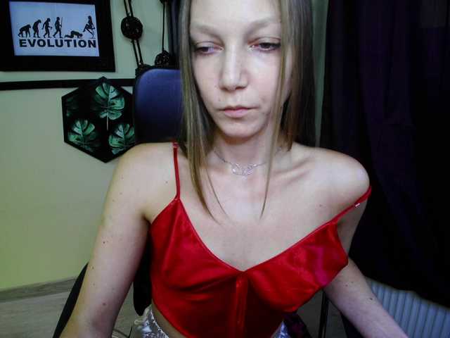 EmillyExtasy live cam on UnifiedCams