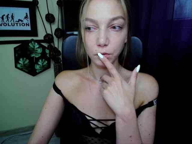 EmillyExtasy webcam