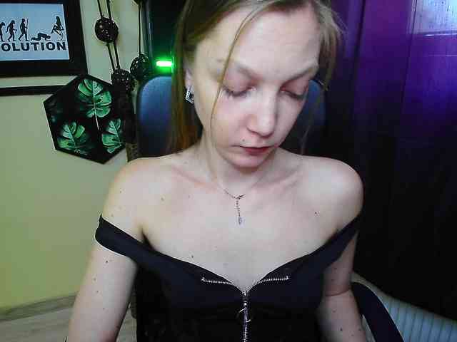 EmillyExtasy webcam