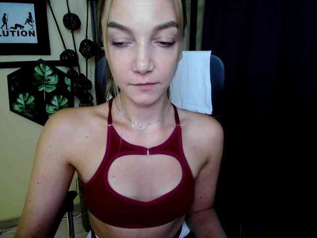 EmillyExtasy webcam