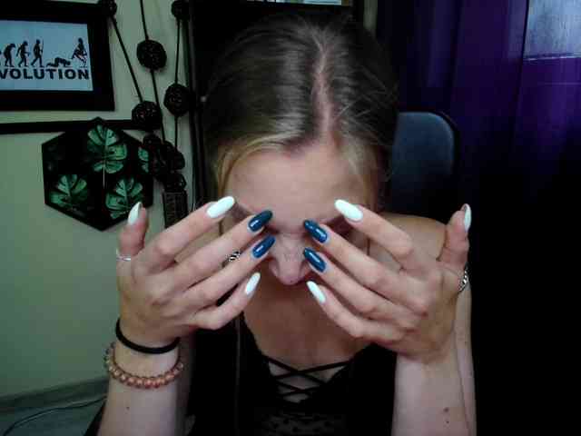 EmillyExtasy webcam