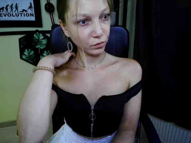 EmillyExtasy webcam