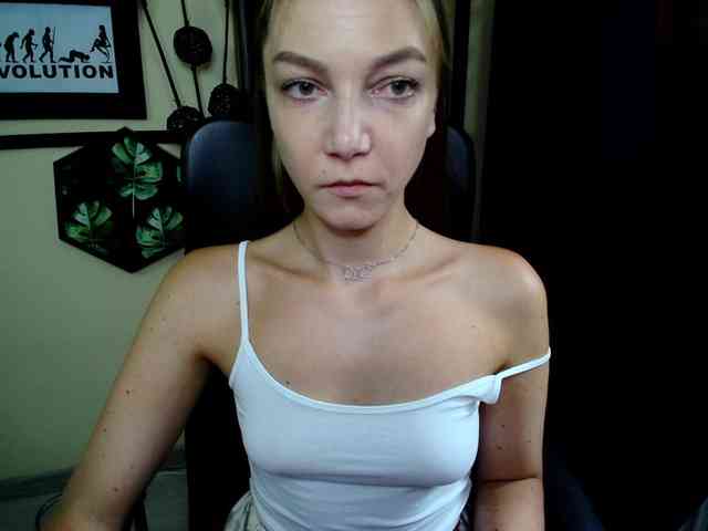 EmillyExtasy webcam