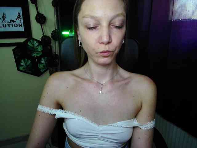 EmillyExtasy webcam