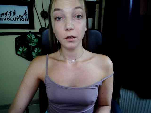 EmillyExtasy webcam