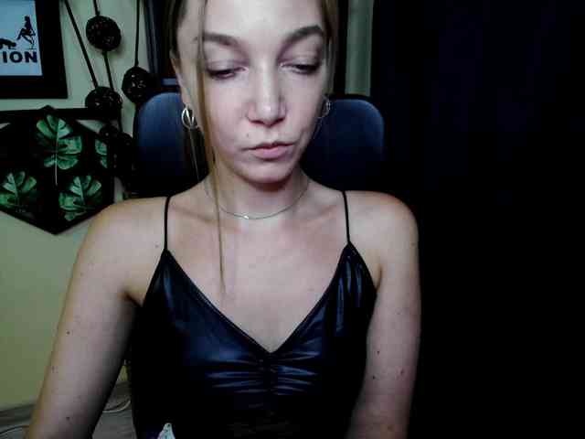 EmillyExtasy webcam