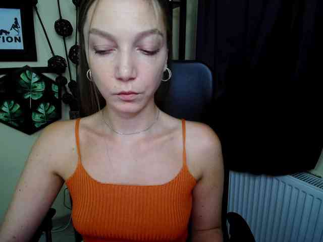 EmillyExtasy webcam