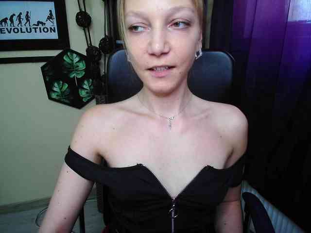 EmillyExtasy webcam